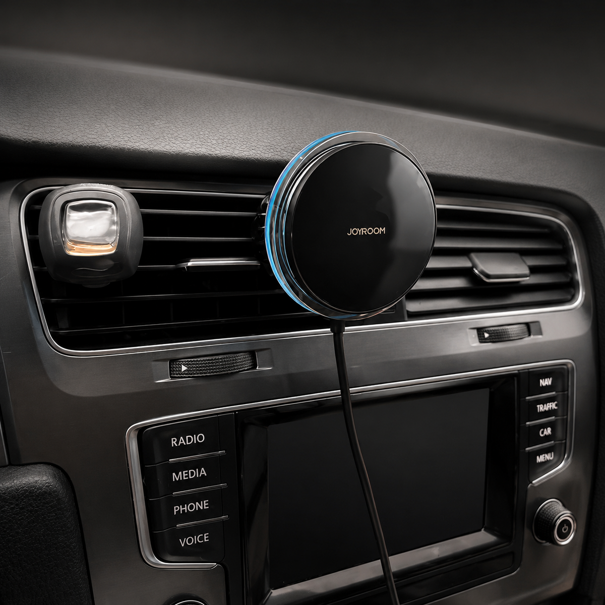 Premium Magnetic Wireless Car Phone Holder Fast Wireless Charging Car Mount 360° Rotating Dashboard Air Vent Mount MagSafe Compatible Compatible with iPhone
